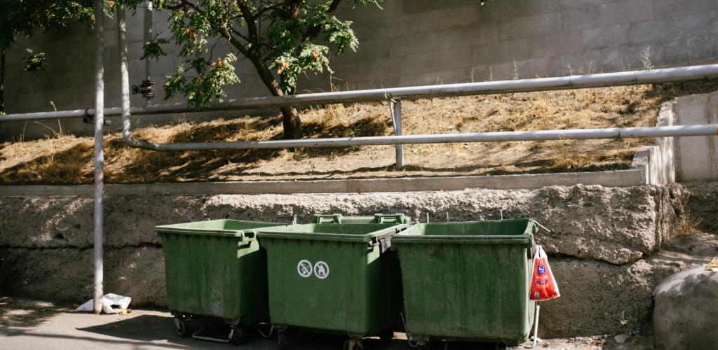 A picture of trash bins