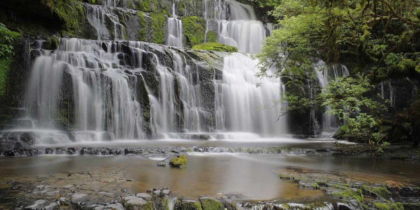PurakaunuiFalls